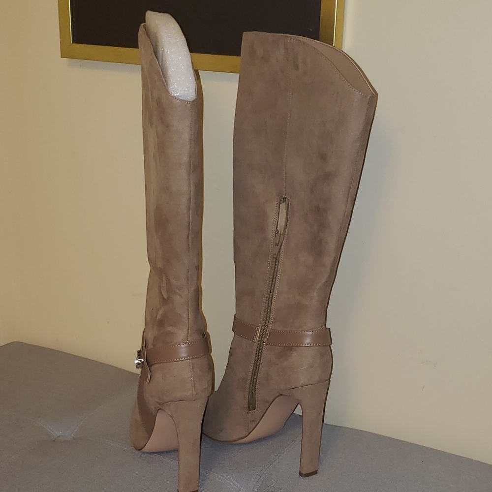 Heeled calf boot